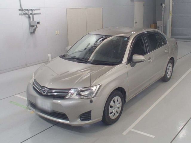 90443 Toyota Corolla axio NRE160 2012 г. (CAA Chubu)